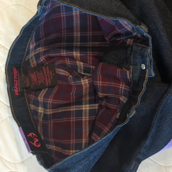 Sz 4 Realtree Women's Jeans - Picture 6 of 7